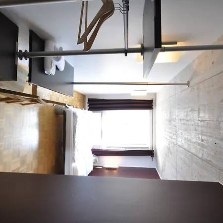 Five Elements And Capsules Frankfurt