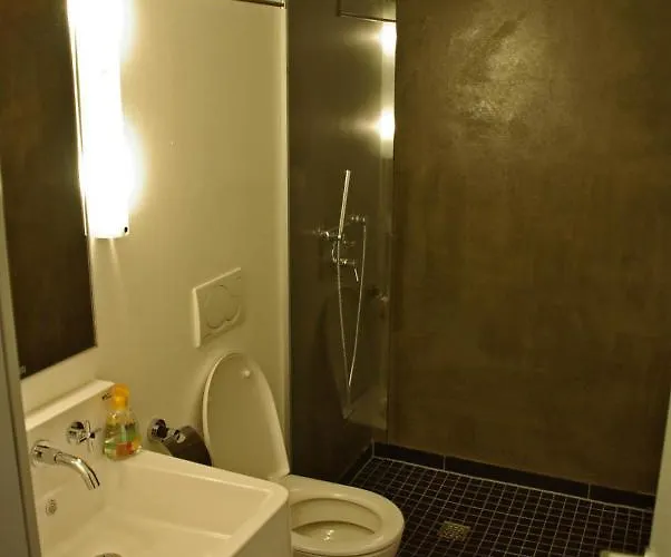 Five Elements And Capsules Frankfurt Vandrarhem Frankfurt am Main