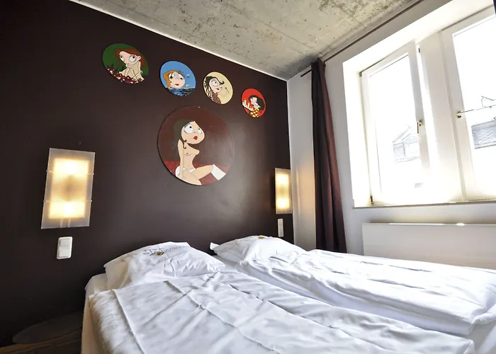 Vandrarhem Five Elements And Capsules Frankfurt