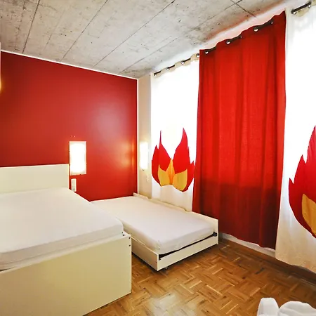 Five Elements And Capsules Frankfurt * Φραγκφούρτη