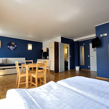 Five Elements Frankfurt * Frankfurt am Main