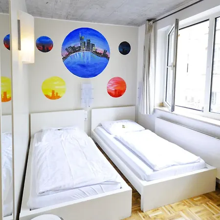 Five Elements And Capsules Frankfurt 호스텔 프랑크푸르트