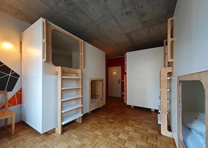 Hostel Five Elements And Capsules Frankfurt Frankfurt nad Menem