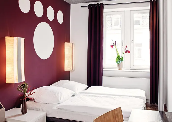 Five Elements And Capsules Frankfurt