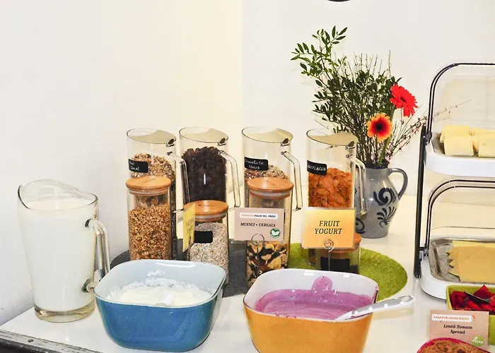 Five Elements And Capsules Frankfurt بيت شباب فرانكفورت