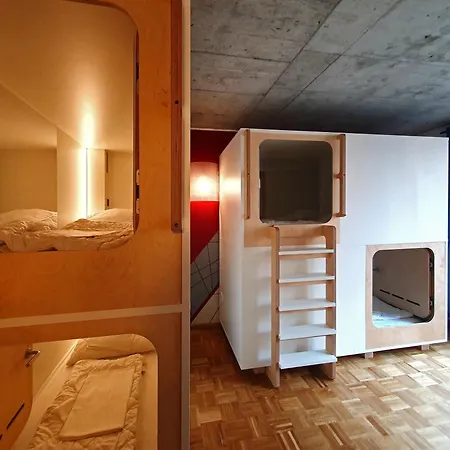 Hostel Five Elements And Capsules Frankfurt