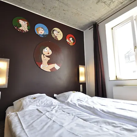 Hostel Five Elements And Capsules Frankfurt