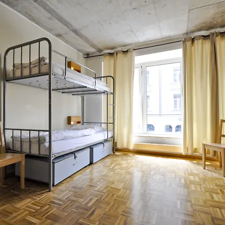 Five Elements And Capsules Frankfurt *